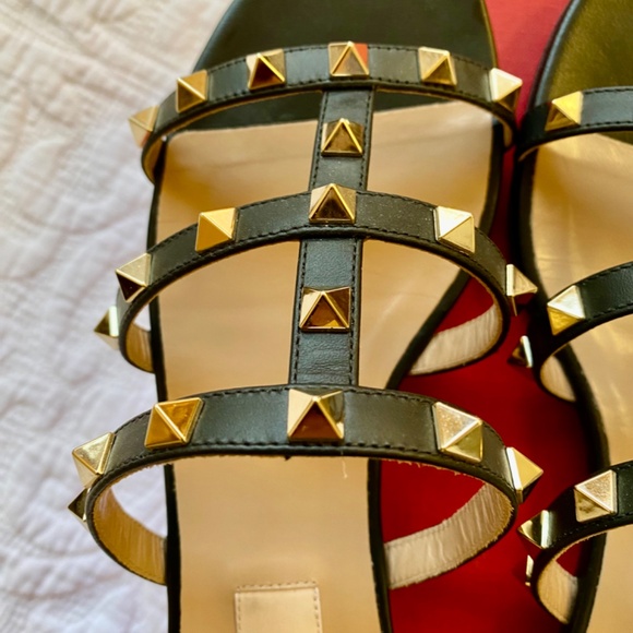 Valentino Garavani Rock Stud Sandals - Picture 4 of 16